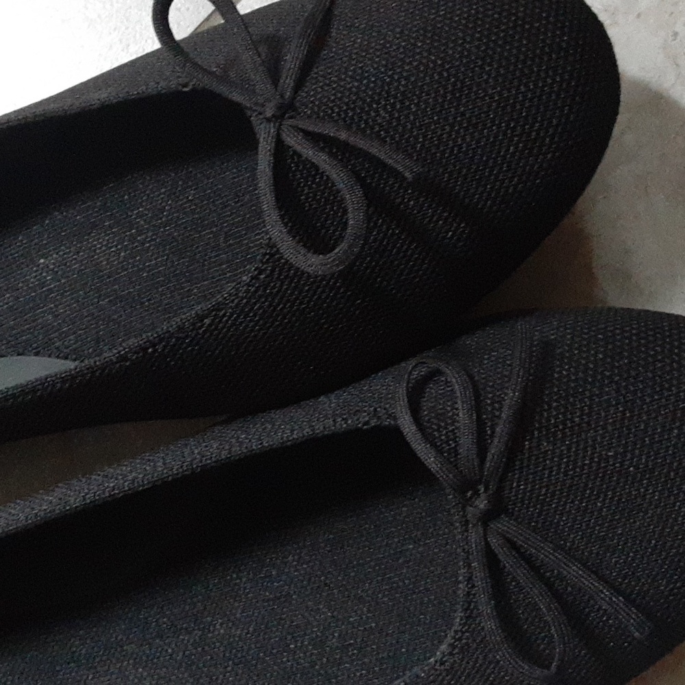 ROTHY'S Rich Dark True Black. Size 12. Like New And Clean!